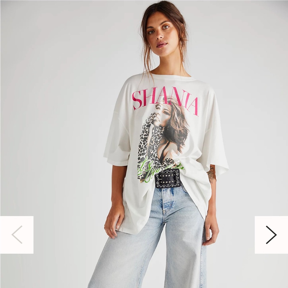 Daydreamer Shania Let's Go Girls Tee NWOT